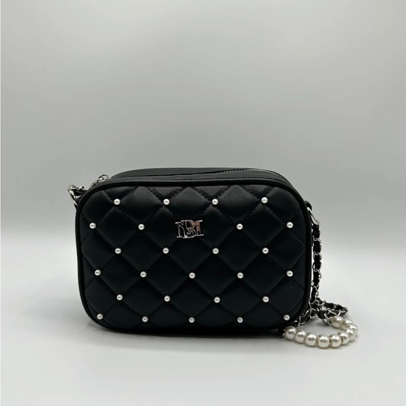 Badgley Mischka Medium Quilted Camera Bag NWT - Picture 1 of 8